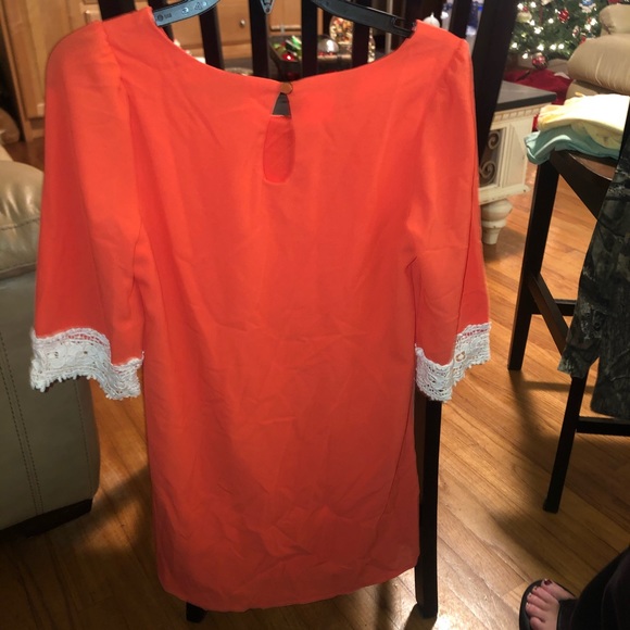 Orange and white dress - Picture 2 of 4